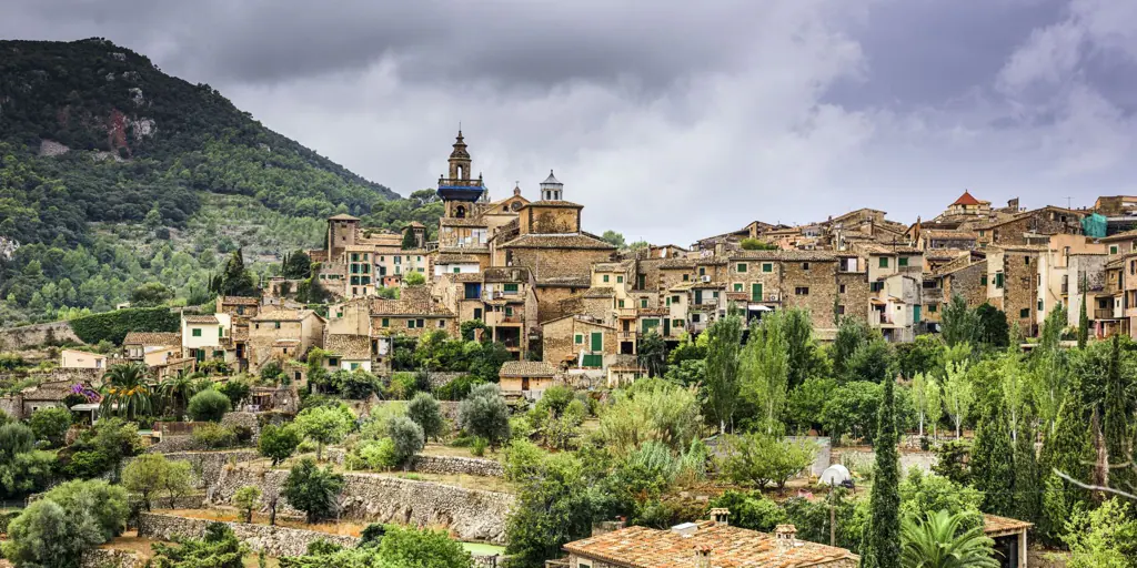 El pueblo (uno de los más bonitos de España) que aman los escritores