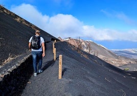 La Palma quiere volver a caminar: vidas, dolor y planes tras la pesadilla del volcán