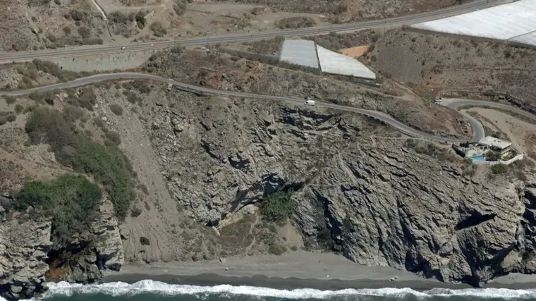 La playa de El Ruso está ya próxima a la frontera con Almería