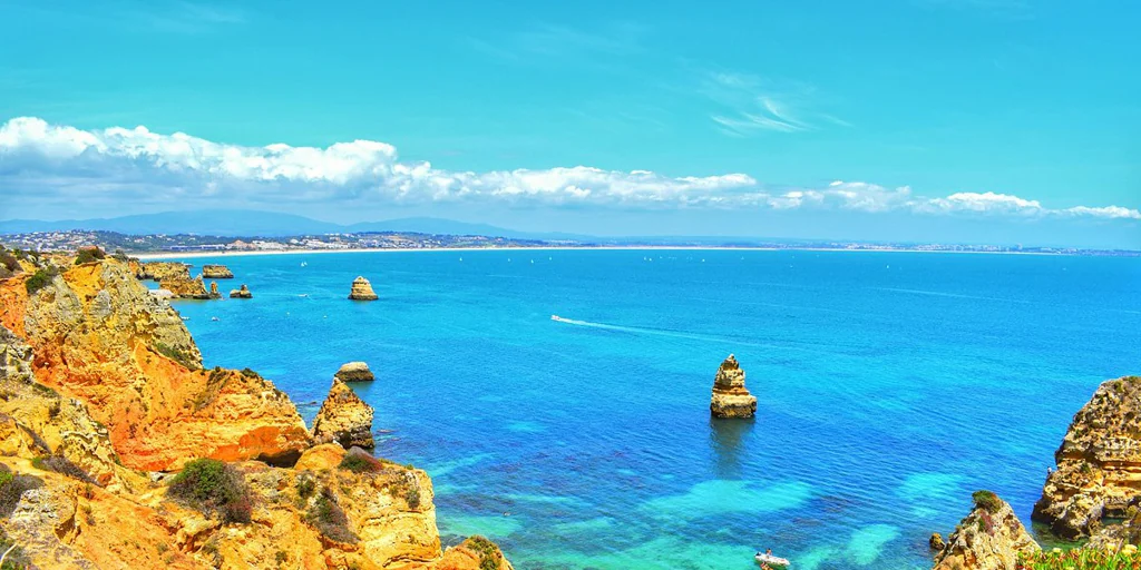 Las siete calas más espectaculares de Portugal a menos de 2 horas y media de Sevilla