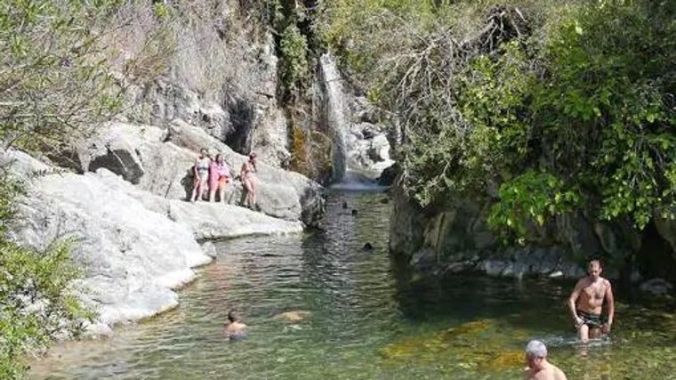 Cinco escondites de Málaga con aguas cristalinas para bañarse en verano gratis