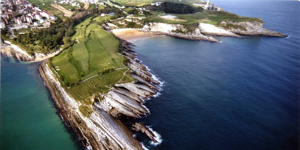 Así es una de las playas más espectaculares y mejor valoradas en Google