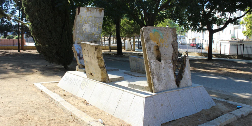 Por qué en Utrera hay un trozo del muro de Berlín