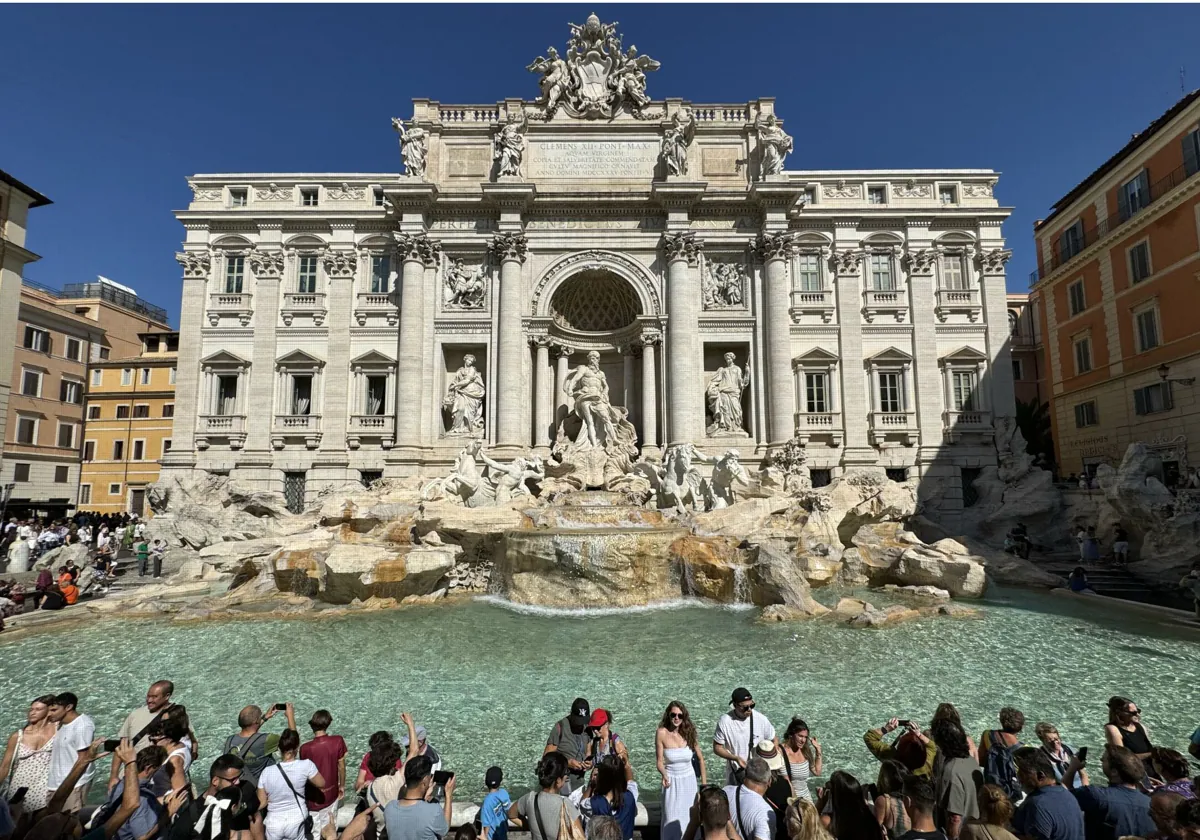 La Fontana di Trevi, uno de los monumentos más visitados de Roma