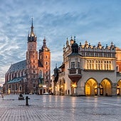 De la plaza medieval más grande de Europa a la fábrica de Schindler