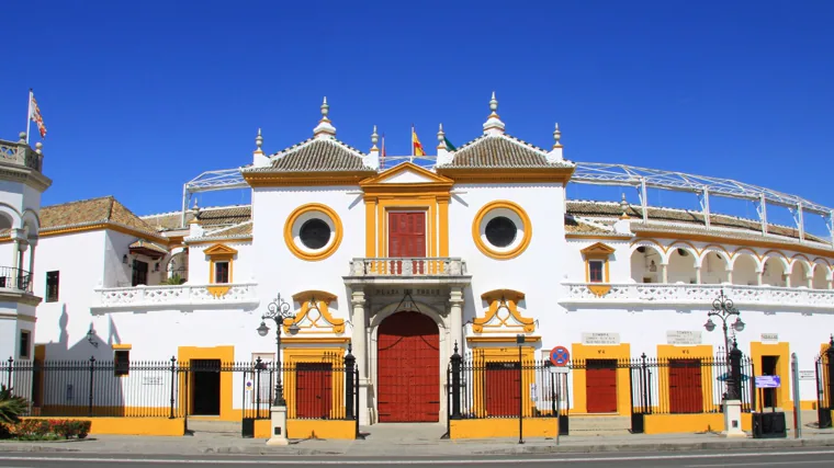 Exterior de la Plaza de Toros de la Maestranza, en el barrio del Arenal