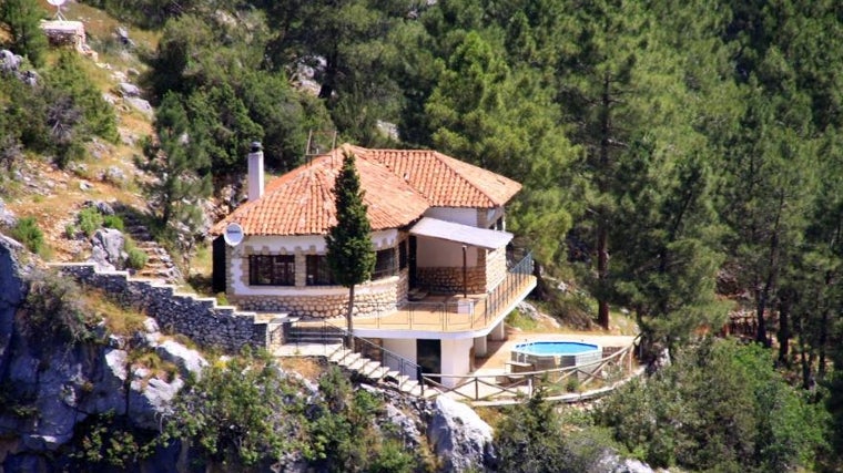 Casa rural en el entorno de Cueva del Peinero