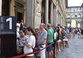 Florencia no quiere guías con altavoces ni cajetines para las llaves de los pisos turísticos