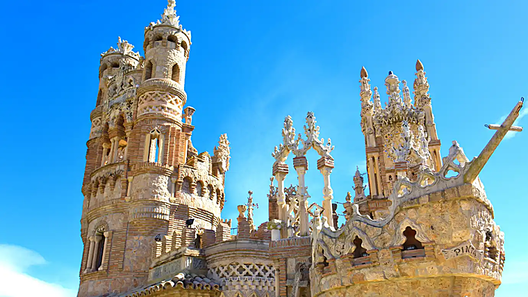 Vista de una parte del Castillo de Colomares en Benalmádena (Málaga)