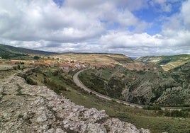 Los 63 km de una de las carreteras más bellas de la España vacía