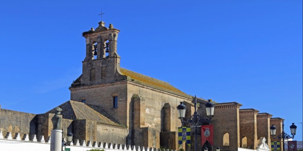 El claustro más antiguo de Andalucía está escondido en un conocido pueblo de Huelva