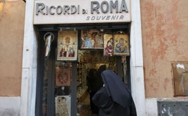 Tienda de souvenirs en Roma