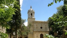 La impresionante cueva escondida en un convento de Cádiz que necesita llaves para entrar