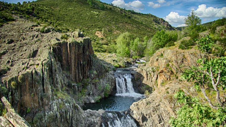 Imagen de la cascada del Aljibe