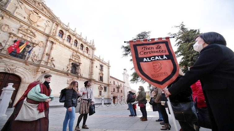 Vuelve el Tren de Cervantes 2025: así son las visitas turísticas a Alcalá de Henares desde Madrid