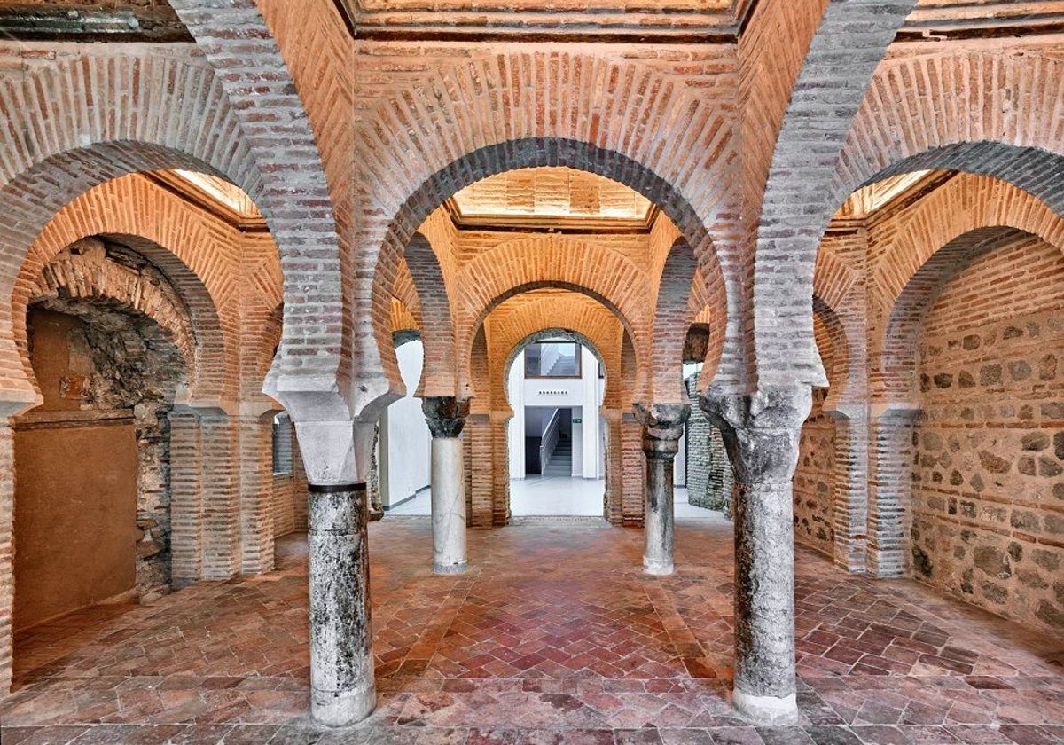 Interior de la Sala de Oración de la Mezquita de las Tornerías
