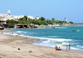 El pueblo de Almería donde siempre hace buena temperatura y tiene escenarios de película