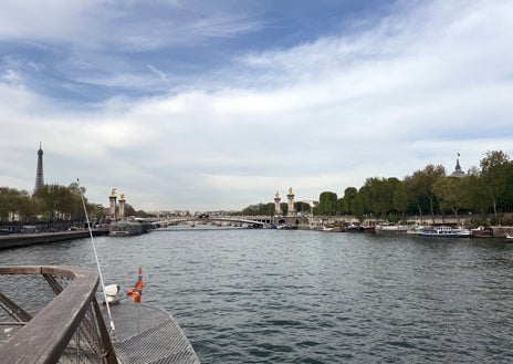Sekundärbild 1 - Ansichten vom Boot auf der Seine