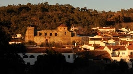 El pueblo de Andalucía con 200 habitantes que tiene la catedral más grande de Europa sin terminar