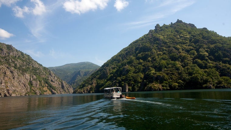 Paseo en barco por el Cañón del Sil