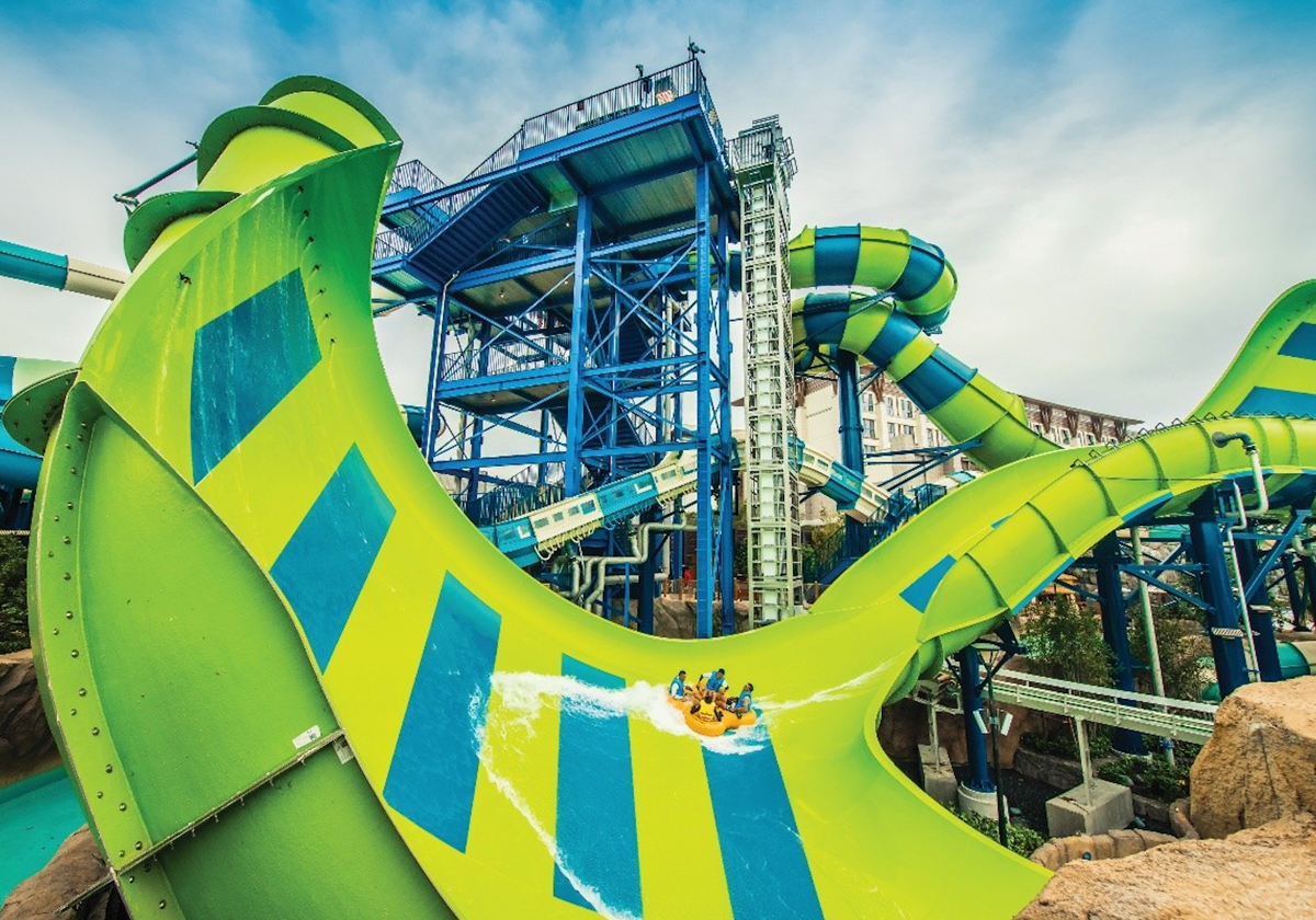 Así es Tornado King, la nueva atracción de vértigo del parque acuático Water World