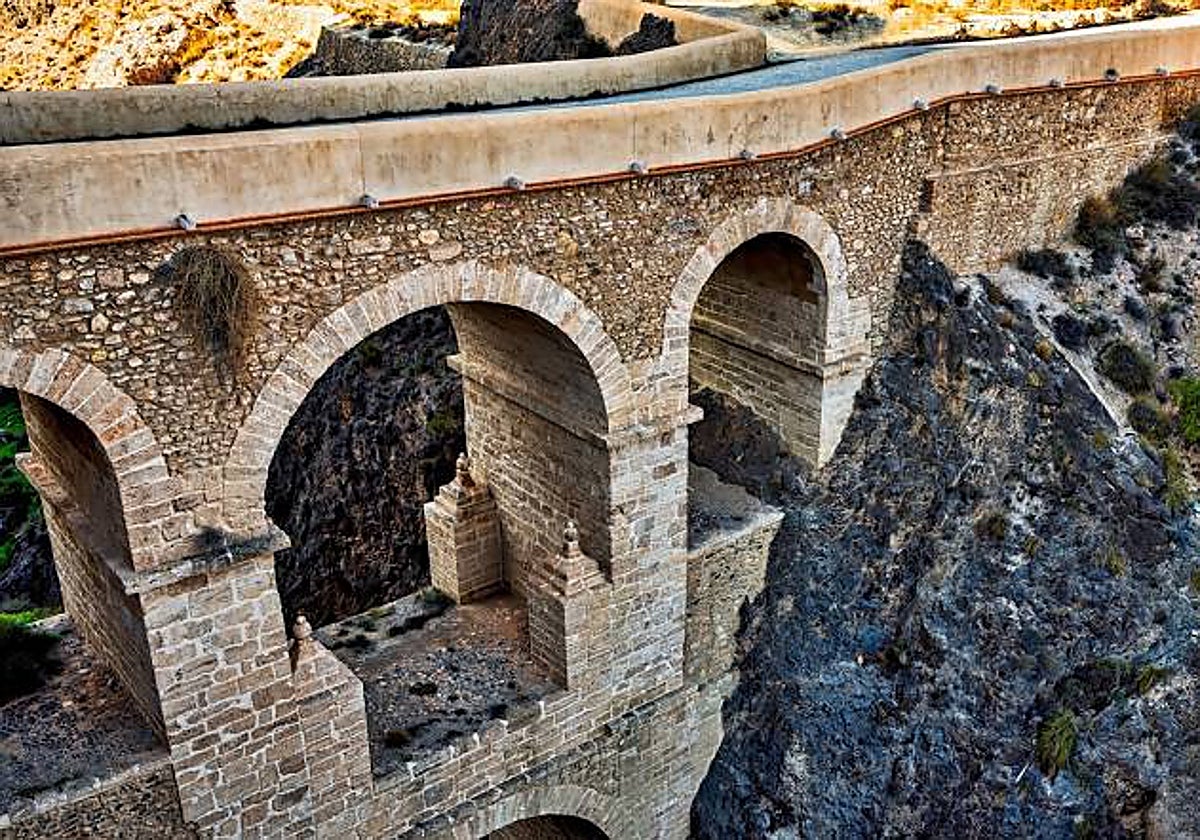 Imagen del acueducto almeriense