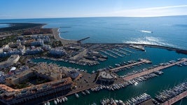 El rincón de Almería conocido como la 'pequeña Mónaco' por su puerto y casas de lujo