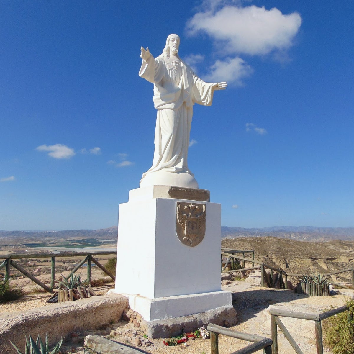 Estatua del Sagrado Corazón de Jesús en Vera (Almería)