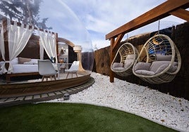 Dormir en una burbuja en mitad del bosque por menos de 100 euros la noche