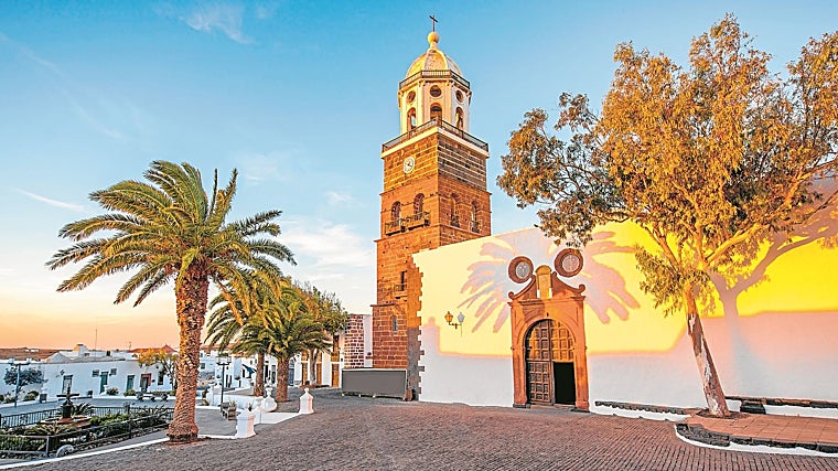 Lanzarote: una isla en la que disfrutar de la naturaleza más allá de sus playas