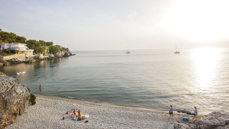 La Herradura es uno de los destinos preferidos por los amantes del buceo