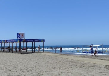 La primera playa libre de humos en España está en Andalucía y es una de las más largas