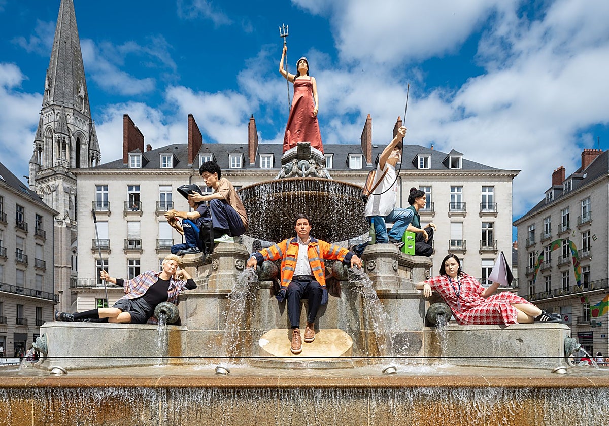 La plaza Royale de Nantes con sus figuras hiperrealistas