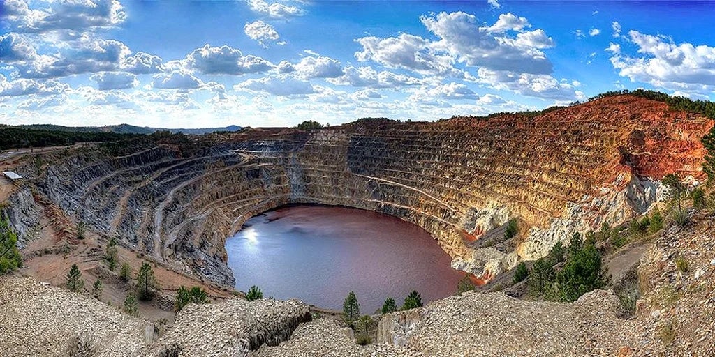 Esta mina de Huelva parece un planeta rojo y es Patrimonio Industrial