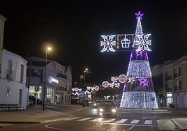 Este pueblo de Sevilla es el primero de España en encender las luces de Navidad: una semana antes que Vigo