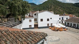 Este pueblo de España tiene una plaza de toros entre sus calles