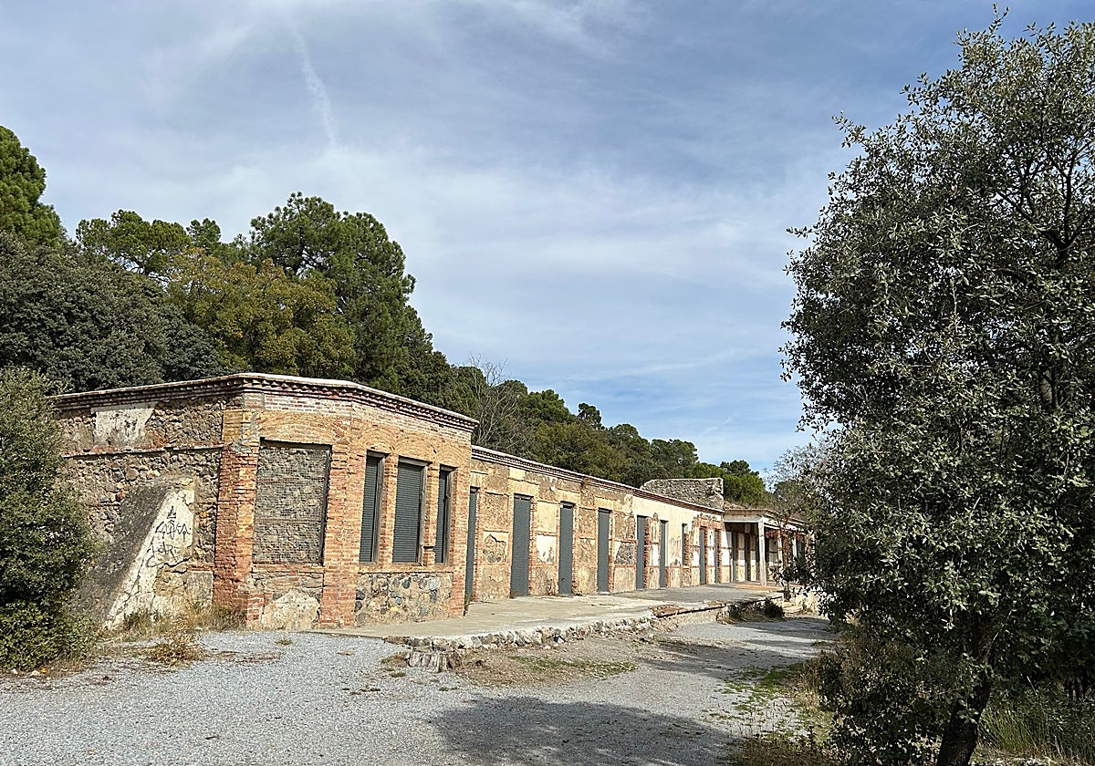 Fachada principal del antiguo sanaotorio de tuberculosos de Berta Wilhelmi