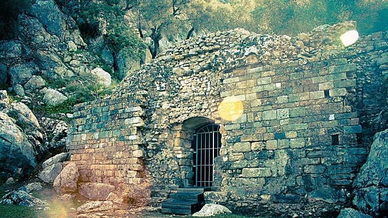 The mausoleum located in the archaeological site of Ocuri is one of its main attractions
