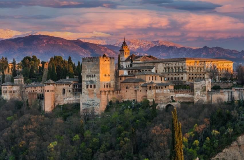Andalucía impulsa una Ley de Turismo Sostenible para modernizar y ordenar el sector