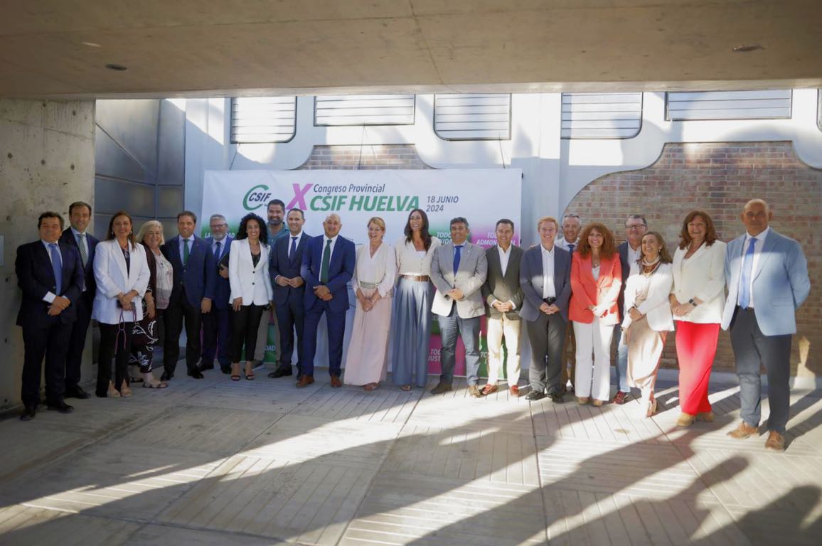 Nutrida representación institucional de Huelva