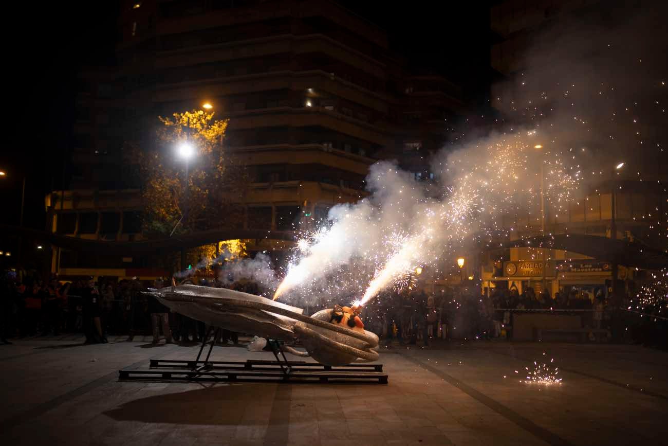 El fuego pone fin al Carnaval Colombino