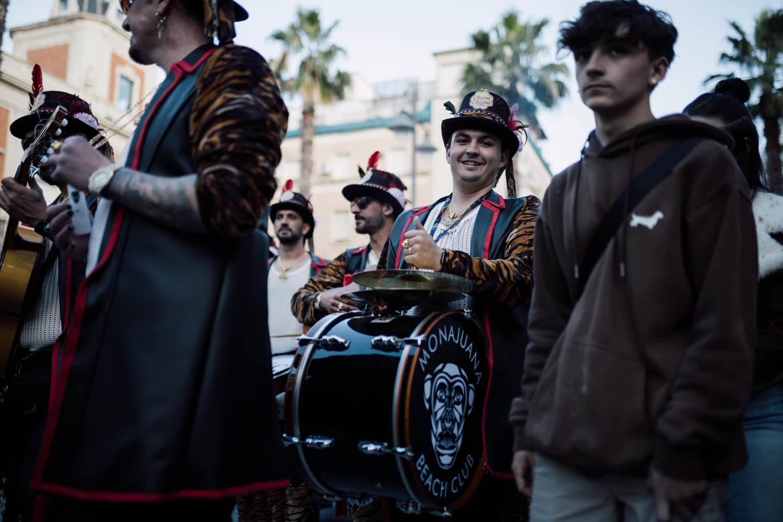 La gran cabalgata del Carnaval Colombino, en imágenes