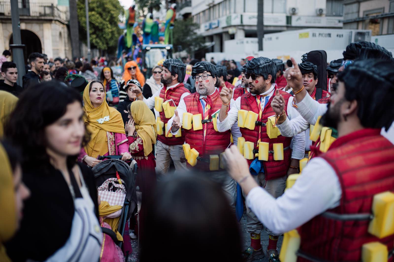 La gran cabalgata del Carnaval Colombino, en imágenes