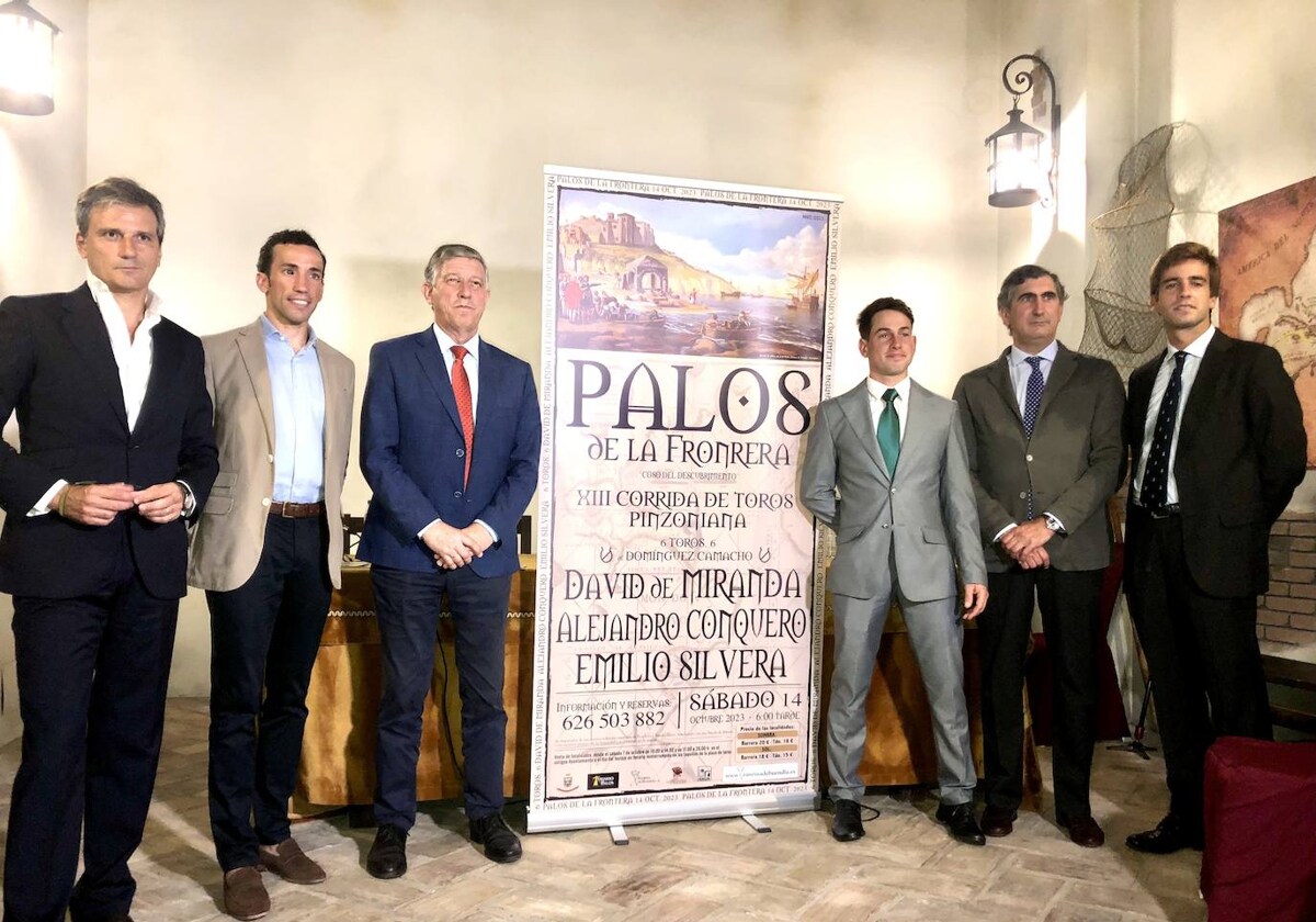 La presentación de la XIII Corrida de Toros Pinzoniana anoche en Palos de la Frontera