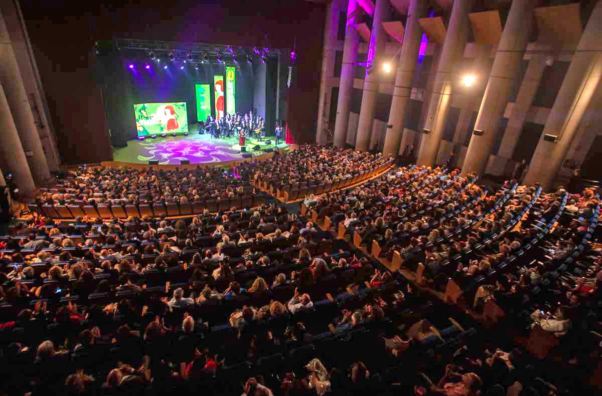 Aspecto del Palacio de Congresos durante el acto