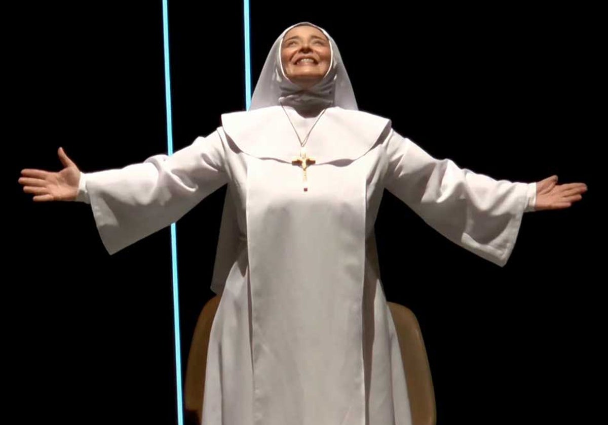 Estefanía Aroca en el papel de la hermana Agnes