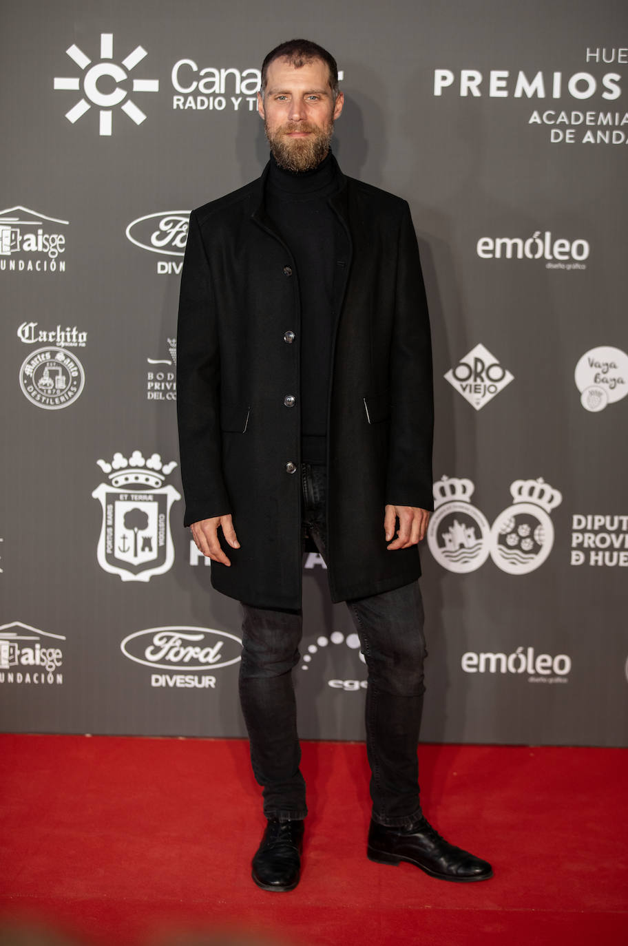 Huelva se viste de cine: las mejores imágenes de la alfombra roja de los III Premios Carmen