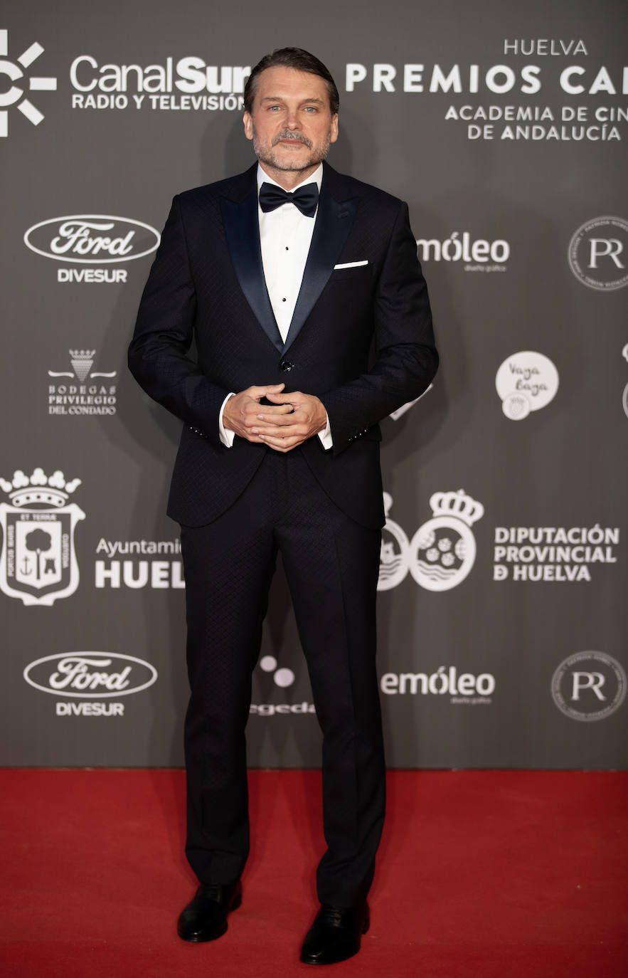 Huelva se viste de cine: las mejores imágenes de la alfombra roja de los III Premios Carmen