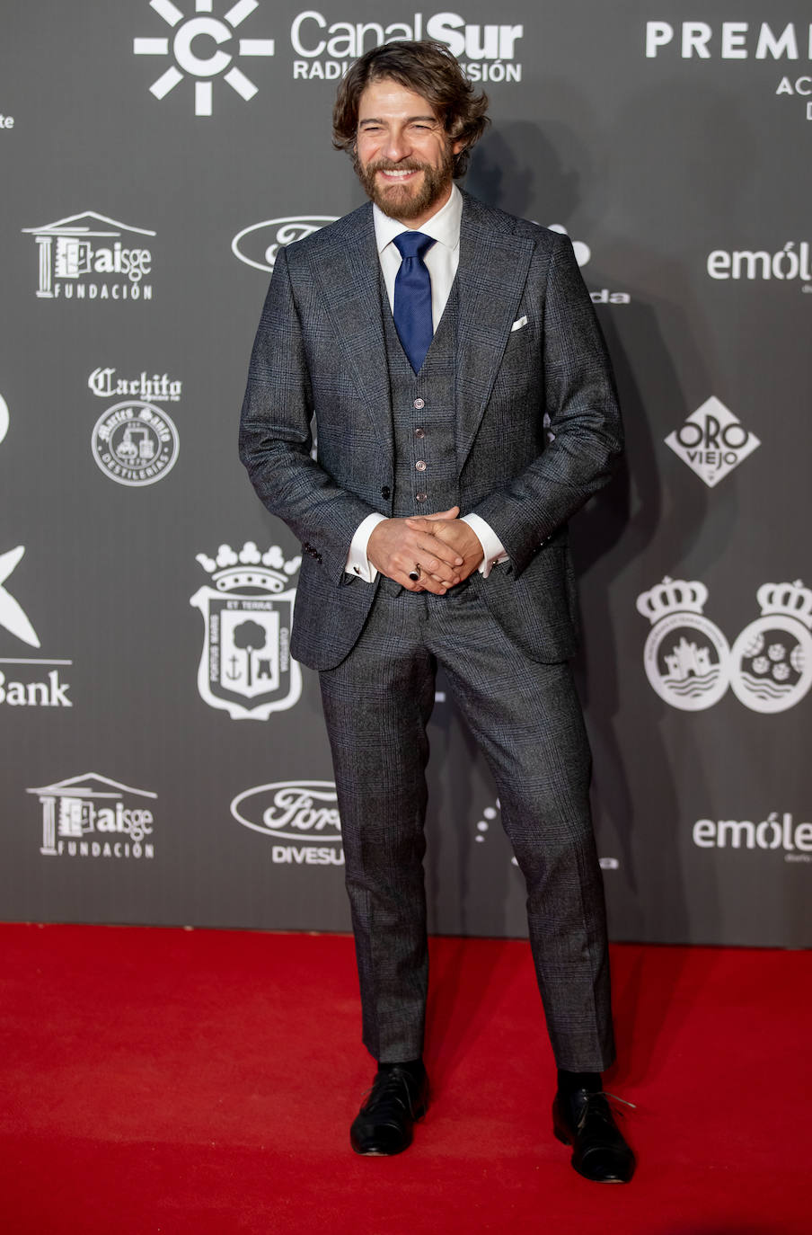 Huelva se viste de cine: las mejores imágenes de la alfombra roja de los III Premios Carmen