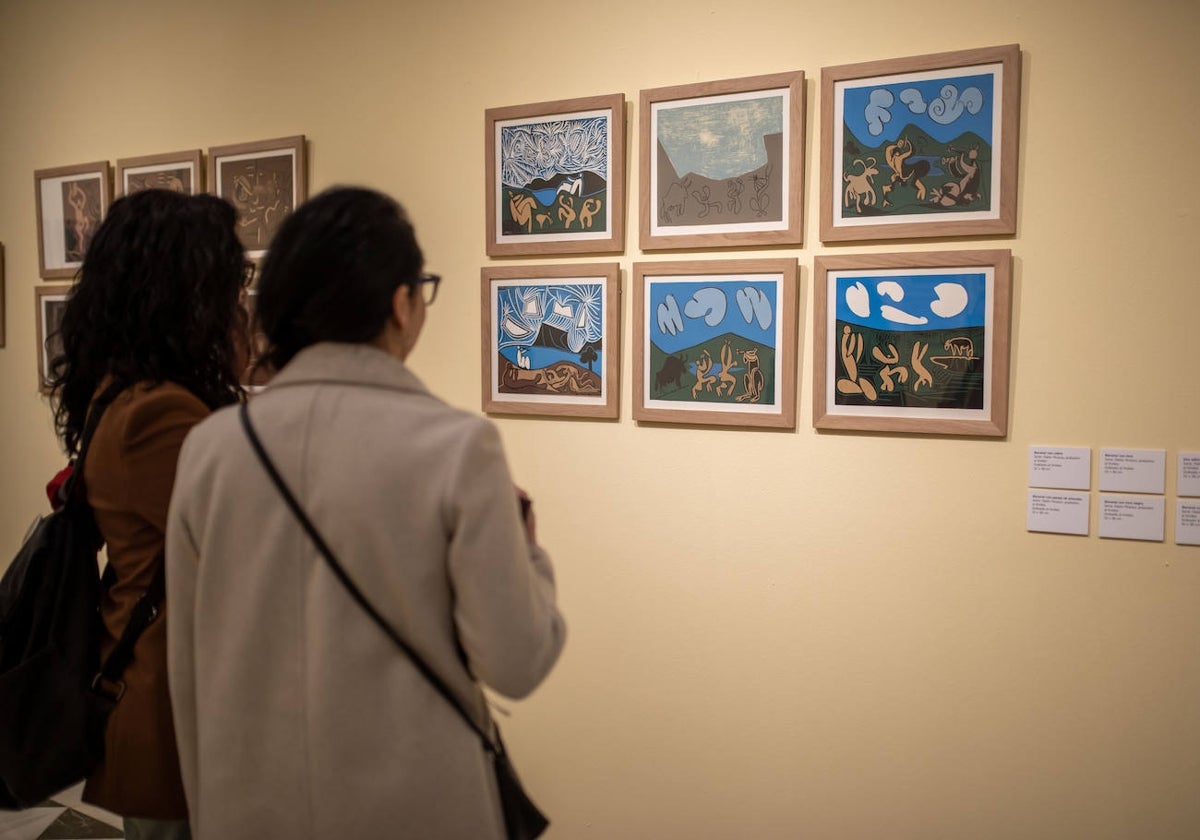 La exposición de linograbados de Picasso en la Sala El Comercial de la Fundación Cajasol en Huelva